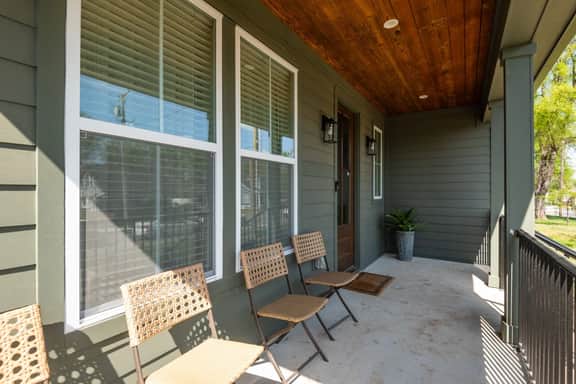 Spacious 4BR Group Retreat | Near Downtown & Germantown | Sleeps 10