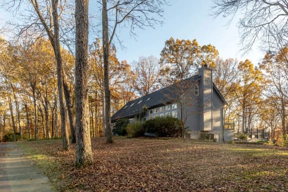 The 4-King Estate | Luxe Leiper’s Fork Retreat with Pond & Fire Pit